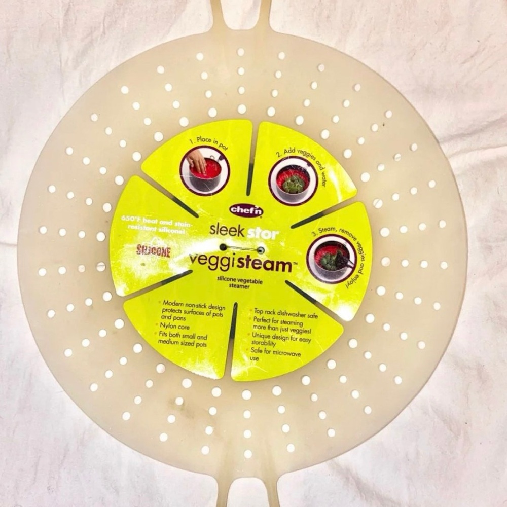 💞 New Chef'n Sleekstor Veggisteam Silicone Vegetable Steamer